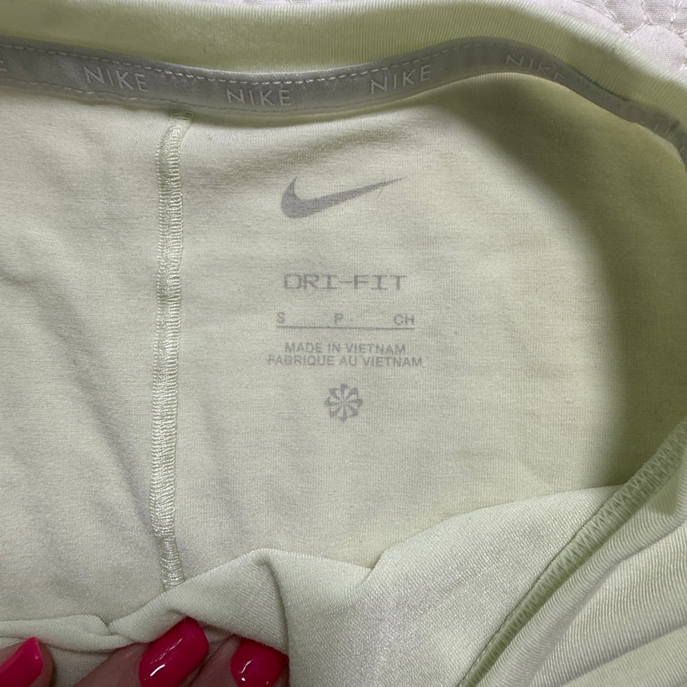 Nike Dri-FIT Twist Front Crop Top WMS S Pale Lime Green Short Sleeve Shirt - Picture 3 of 7